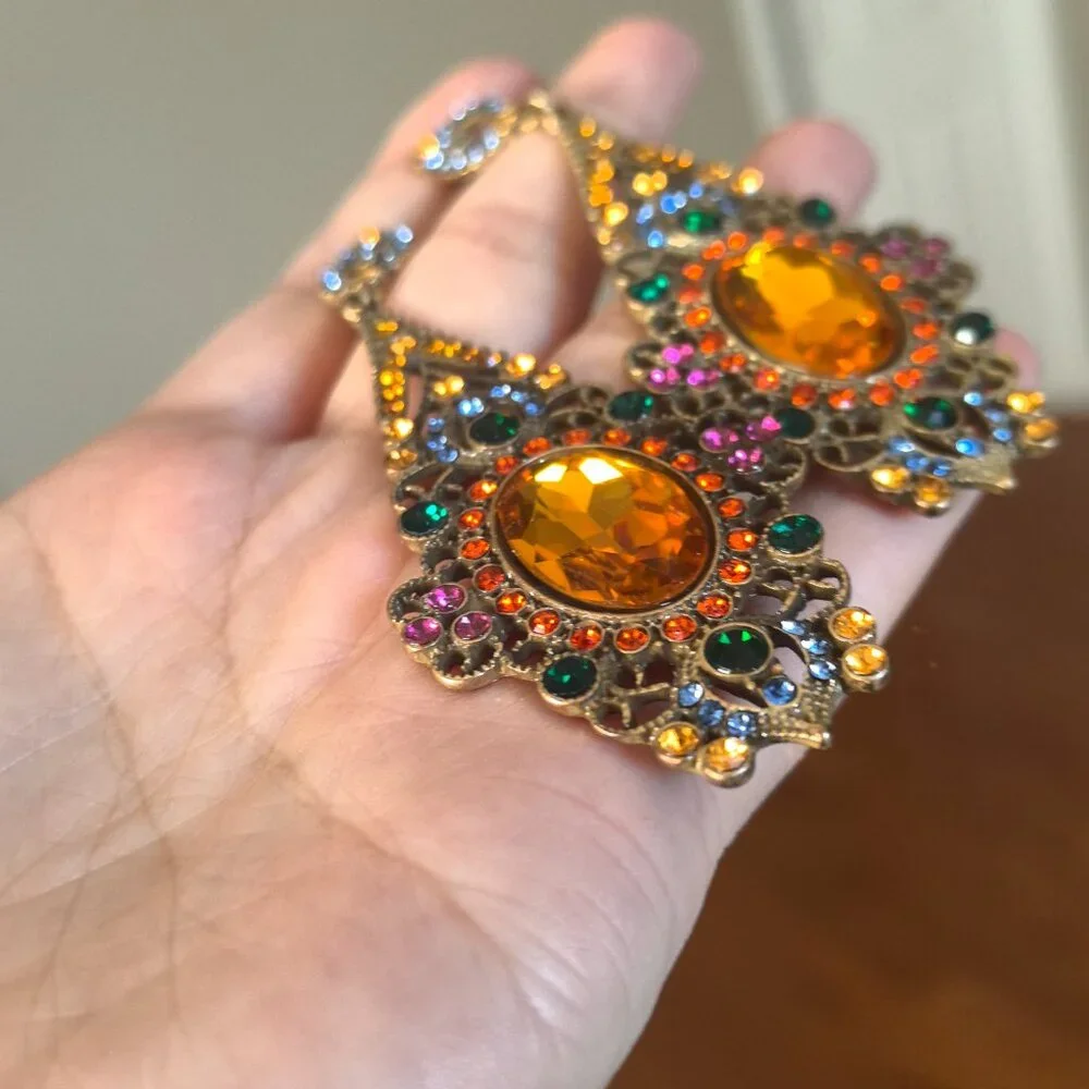 earrings - Picture 3 of 8